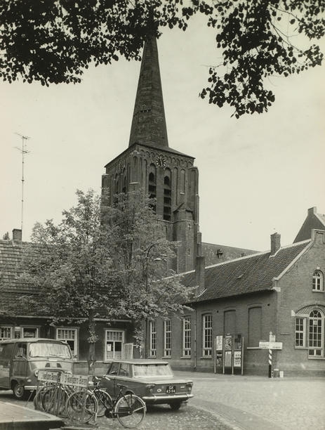 Bakel - kerkbuiten