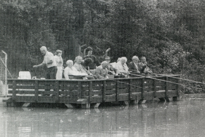 sj35-080-1||https://www.heemkundekringbakelenmilheeze.nl/files/images/jozefsheil-35-jaar/sj35-080-1_128.jpg