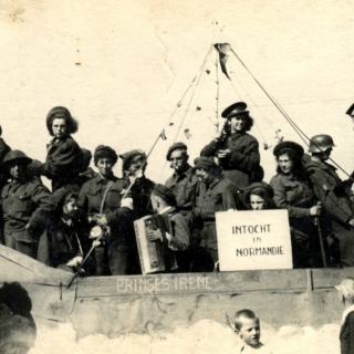 078-Bevrijdingsoptocht in Bakel in september 1944.