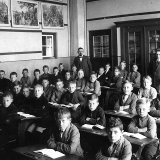 104-Bakel, schoolfoto 1932 – 1933.