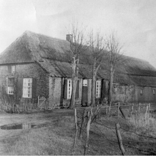 186-Grotel in Bakel.