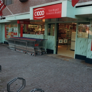 234-De C1000 aan het Wilbertsplein.