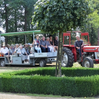 310-Senioren vereniging KBO St.-Jan Milheeze organiseert vele activiteiten, waaronder wekelijkse. Foto genomen tijdens hun zomerweek.