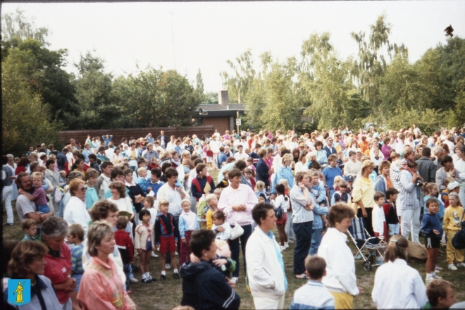 -1986-001-opening-maandag-18-augustus||https://www.heemkundekringbakelenmilheeze.nl/files/images/kindervakantieweek-1986/-1986-001-opening-maandag-18-augustus_128.jpg?t=1684073436