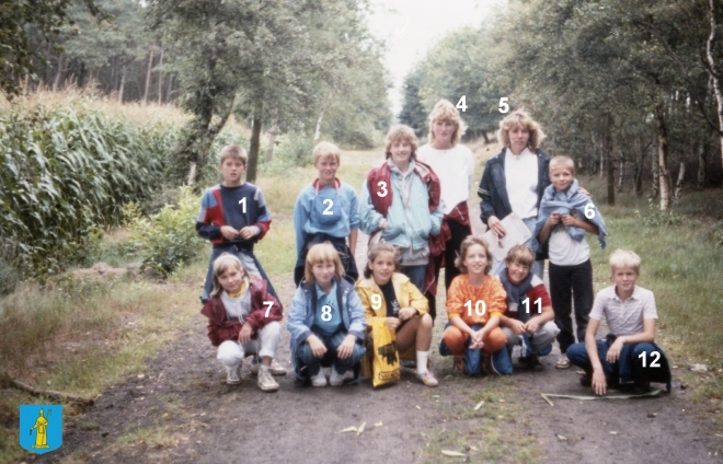 kvw-1986-351-groep-21||https://www.heemkundekringbakelenmilheeze.nl/files/images/kindervakantieweek-1986/kvw-1986-351-groep-21_128.jpg?t=1683978415