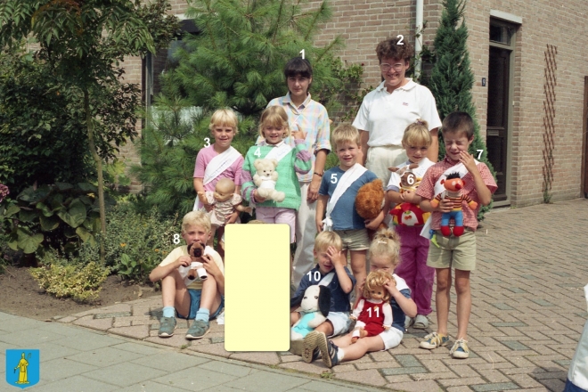 kvw-1987-03-kleuter||https://www.heemkundekringbakelenmilheeze.nl/files/images/kindervakantieweek-1987/kvw-1987-03-kleuter_128.jpg?t=1707747771