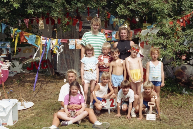 -groep-22-groot||https://www.heemkundekringbakelenmilheeze.nl/files/images/kindervakantieweek-1988/-groep-22-groot_128.jpg?t=1690027610