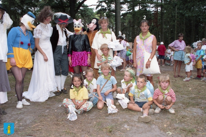 kvw-01-groot||https://www.heemkundekringbakelenmilheeze.nl/files/images/kindervakantieweek-1990/kvw-01-groot_128.jpg?t=1700424863