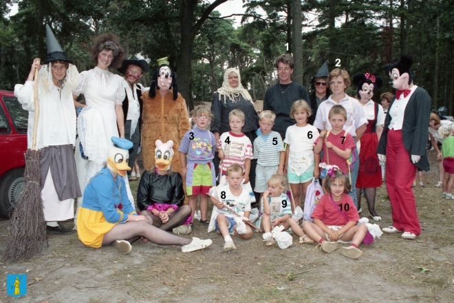 kvw-10-groot||https://www.heemkundekringbakelenmilheeze.nl/files/images/kindervakantieweek-1990/kvw-10-groot_128.jpg?t=1700424814