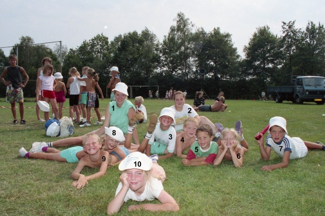 kvw-32-groot||https://www.heemkundekringbakelenmilheeze.nl/files/images/kindervakantieweek-1990/kvw-32-groot_128.jpg?t=1700424646