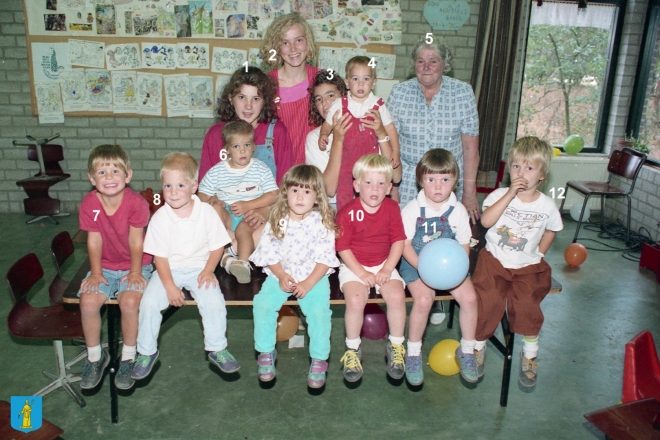 kvw-creche-groot||https://www.heemkundekringbakelenmilheeze.nl/files/images/kindervakantieweek-1990/kvw-creche-groot_128.jpg?t=1700424425