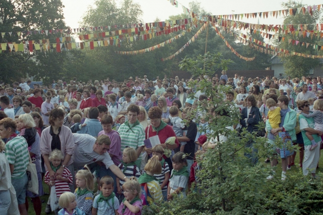 1991-kvw-00||https://www.heemkundekringbakelenmilheeze.nl/files/images/kindervakantieweek-1991/1991-kvw-00_128.jpg?t=1705676151