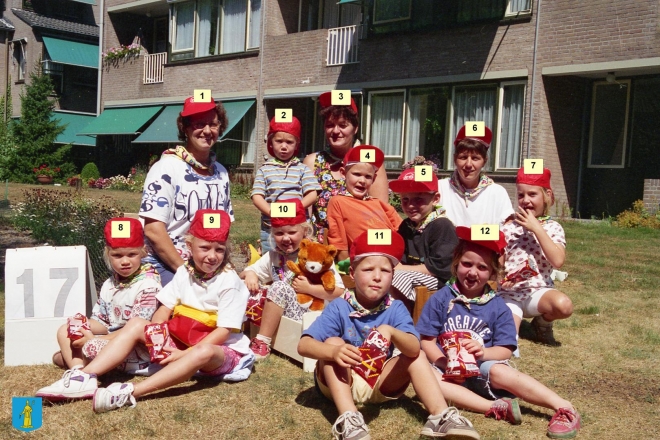 kvw-17||https://www.heemkundekringbakelenmilheeze.nl/files/images/kindervakantieweek-1995/kvw-17_128.jpg?t=1705959448