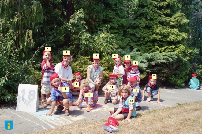 kvw-18||https://www.heemkundekringbakelenmilheeze.nl/files/images/kindervakantieweek-1995/kvw-18_128.jpg?t=1705959447