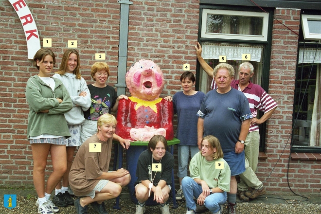 kvw-1997--corveeploeg||https://www.heemkundekringbakelenmilheeze.nl/files/images/kindervakantieweek-1997/kvw-1997--corveeploeg_128.jpg?t=1706991968