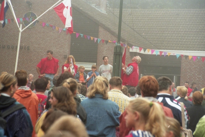 kvw-1998-00-1620x1080||https://www.heemkundekringbakelenmilheeze.nl/files/images/kindervakantieweek-1998/kvw-1998-00-1620x1080_128.jpg?t=1730803811