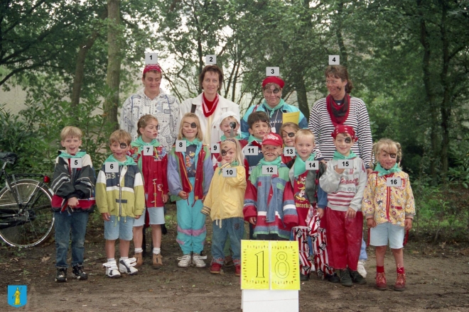 kvw-1998-18-1620x1080||https://www.heemkundekringbakelenmilheeze.nl/files/images/kindervakantieweek-1998/kvw-1998-18-1620x1080_128.jpg?t=1730802544