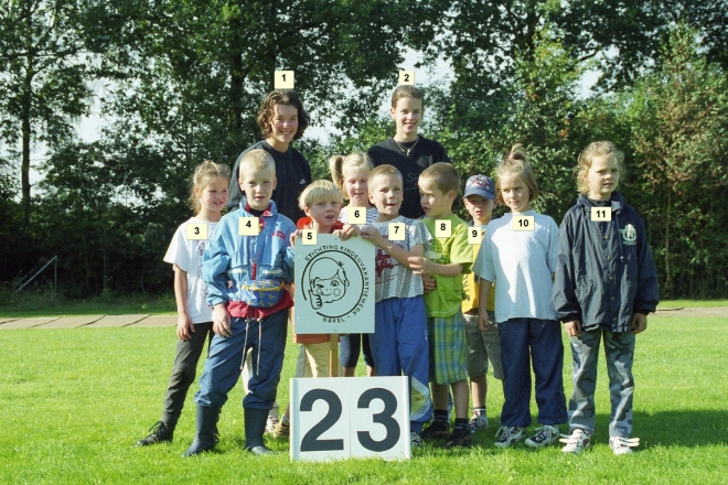 kvw-1999-23||https://www.heemkundekringbakelenmilheeze.nl/files/images/kindervakantieweek-1999/kvw-1999-23_128.jpg?t=1731093776
