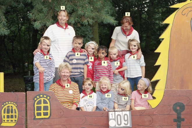 kvw-2001-fb-09||https://www.heemkundekringbakelenmilheeze.nl/files/images/kindervakantieweek-2001/kvw-2001-fb-09_128.jpg?t=1731261966