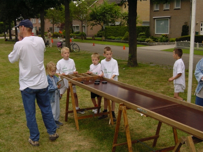 mb-60-102||https://www.heemkundekringbakelenmilheeze.nl/files/images/milheezer-boys-60/mb-60-102_128.jpg