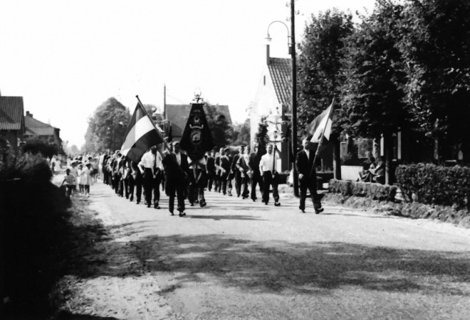 mb-60-114||https://www.heemkundekringbakelenmilheeze.nl/files/images/milheezer-boys-60/mb-60-114_128.jpg