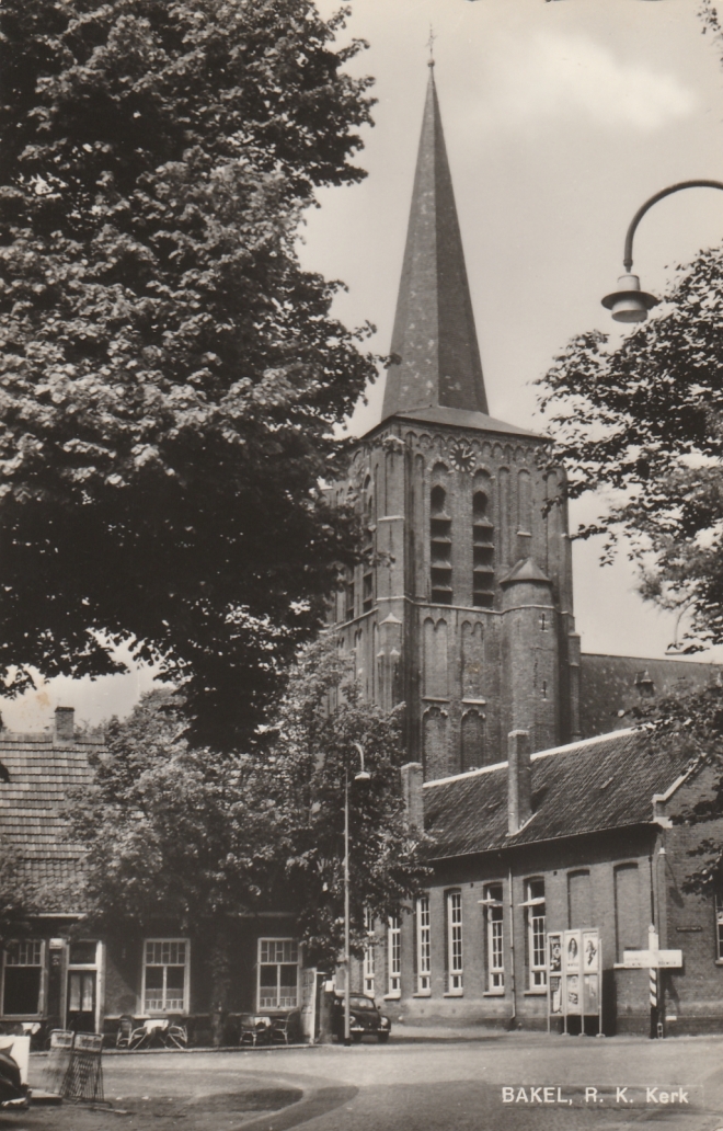 50-jaar-bevrijd--05||https://www.heemkundekringbakelenmilheeze.nl/files/images/we-wisten-niet-wat-oorlog-was-50-jaar-bevrijd/50-jaar-bevrijd--05_128.jpg