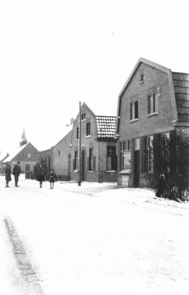 50-jaar-bevrijd--11||https://www.heemkundekringbakelenmilheeze.nl/files/images/we-wisten-niet-wat-oorlog-was-50-jaar-bevrijd/50-jaar-bevrijd--11_128.jpg